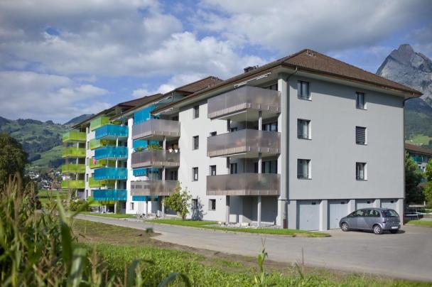 renovation-apartment-buildings-stundenmatt-6438-ibach-switzerland
