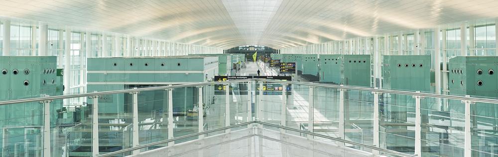 barcelona-airport-inside-saflex-acoustic